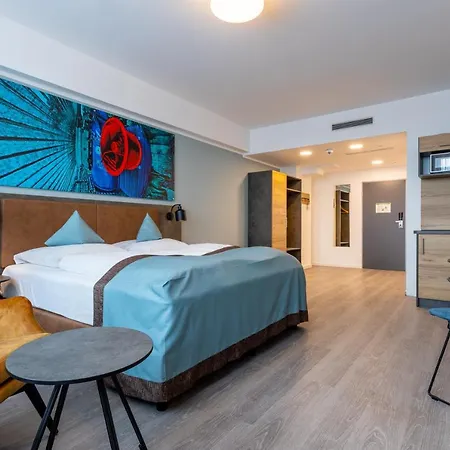 Hotel Trip & 4*