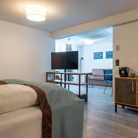 Hotel Trip & 4*