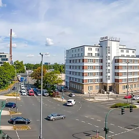 Trip & Hotel