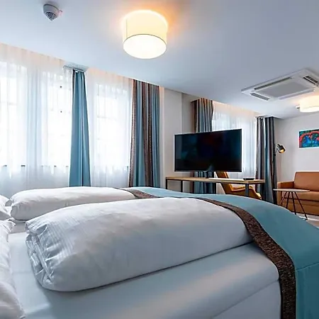 Hotel Trip & 4*